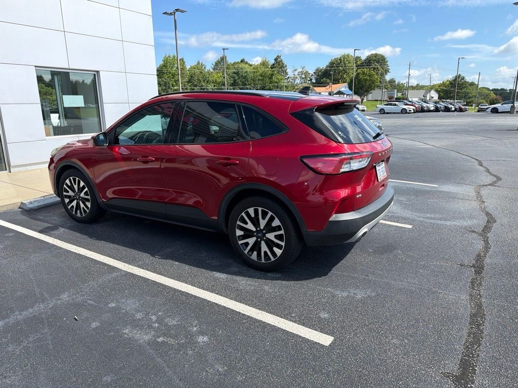2020 Ford Escape SE Sport