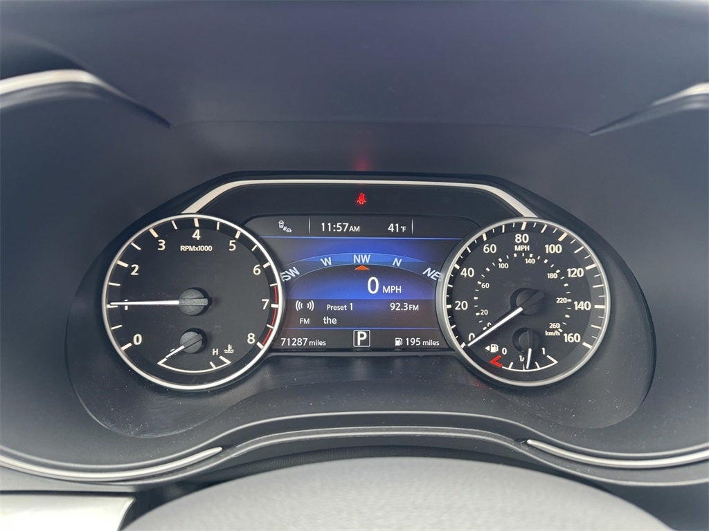 2017 Nissan Maxima SR