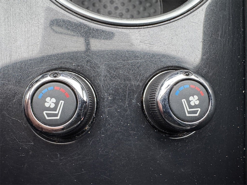 2017 Nissan Maxima SR