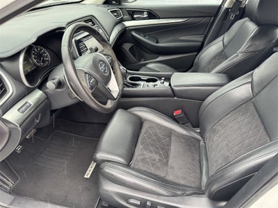 2017 Nissan Maxima SR