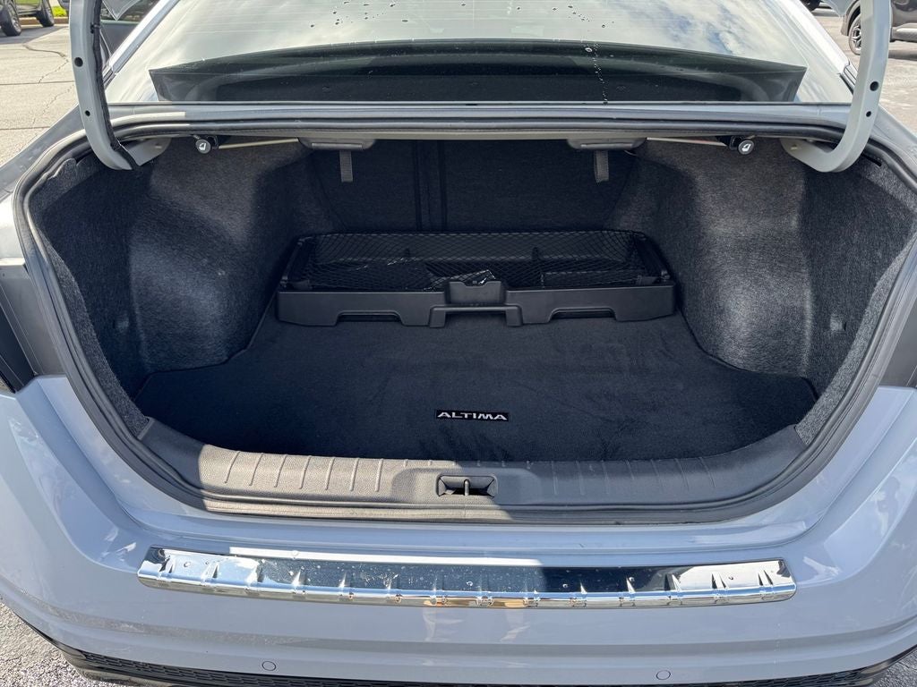 2023 Nissan Altima 2.0 SR