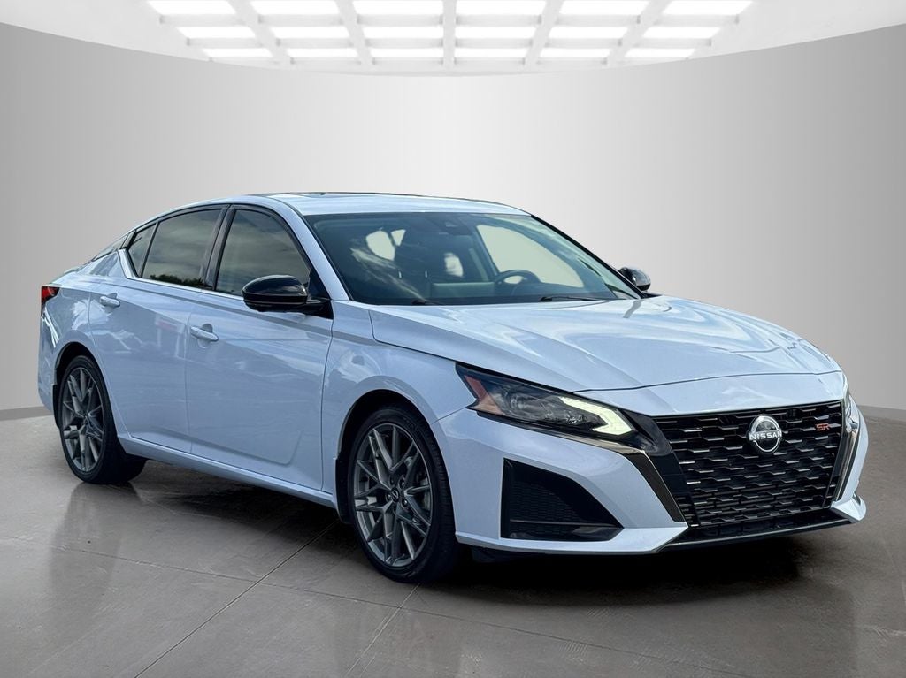 2023 Nissan Altima 2.0 SR