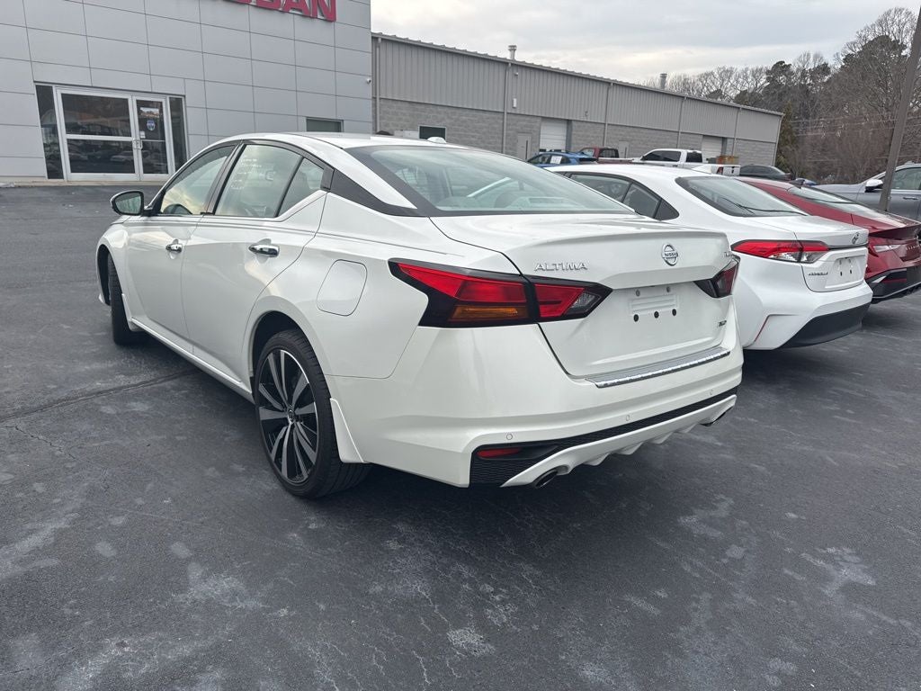 2022 Nissan Altima 2.5 Platinum
