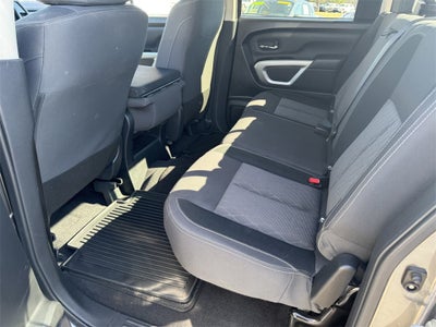 2024 Nissan Titan SV