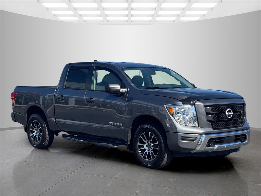 2024 Nissan Titan SV
