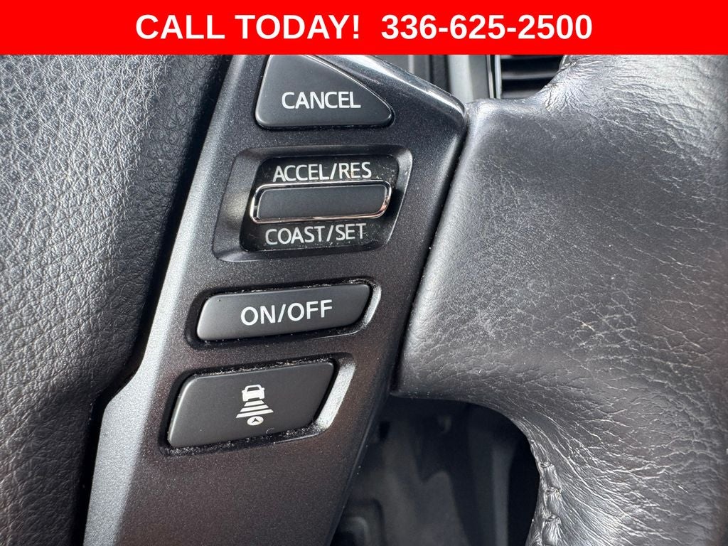 2023 Nissan Titan SV