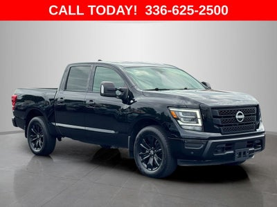 2023 Nissan Titan SV