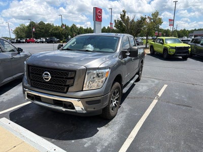 2020 Nissan Titan SV