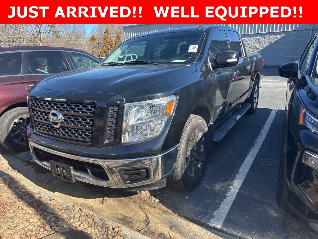 2019 Nissan Titan SV