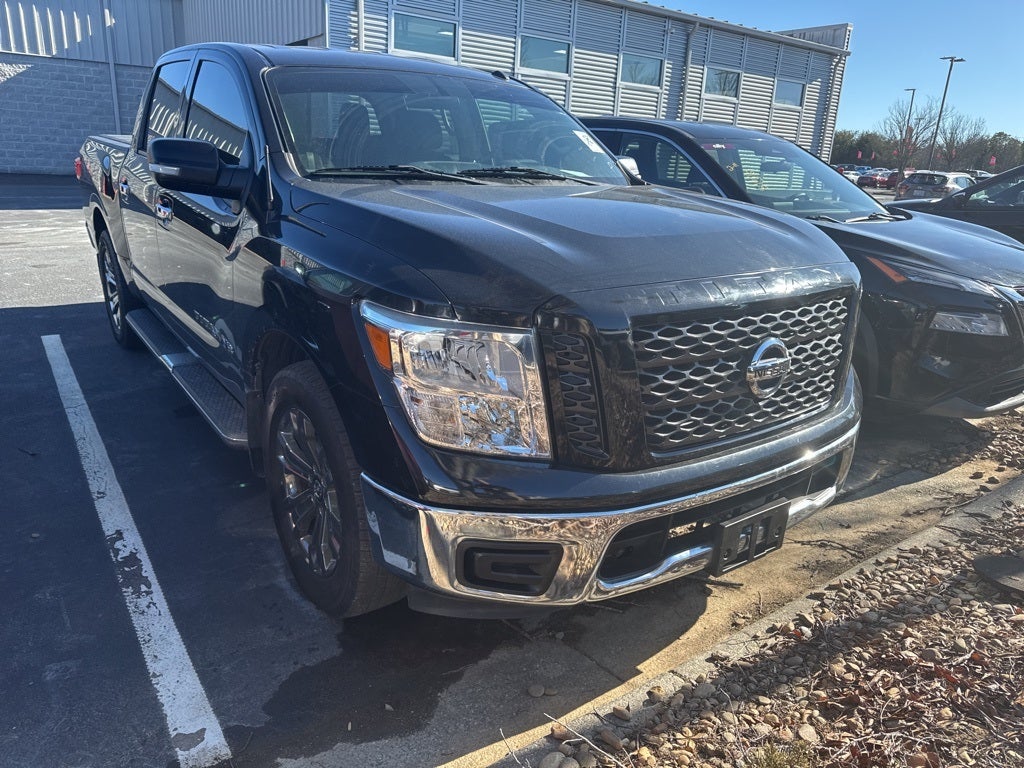 2019 Nissan Titan SV