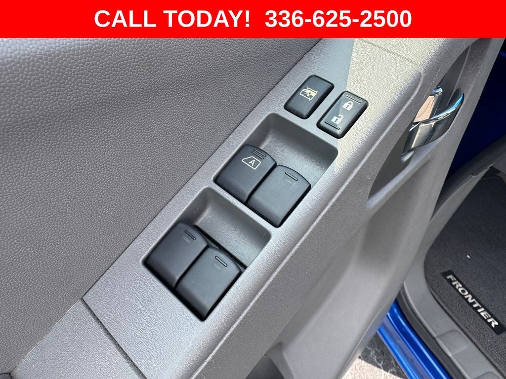 2015 Nissan Frontier SV