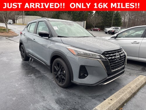 2022 Nissan Kicks SR