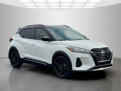 2023 Nissan Kicks SR