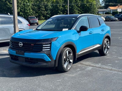 2025 Nissan Kicks SR