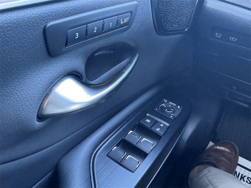 2021 Lexus ES 300h 300h Ultra Luxury