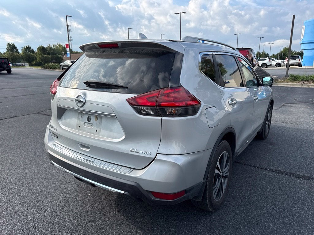2017 Nissan Rogue SL