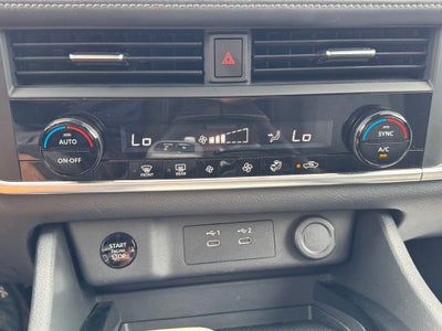 2025 Nissan Rogue SV