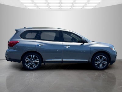 2020 Nissan Pathfinder Platinum