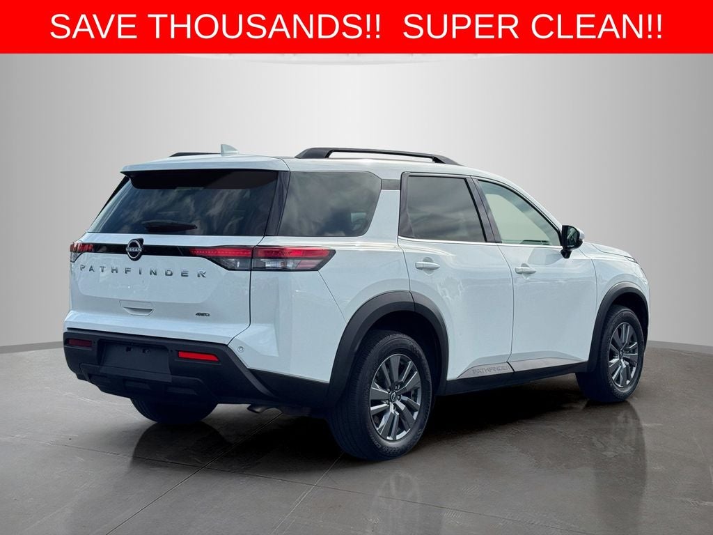 2025 Nissan Pathfinder SV