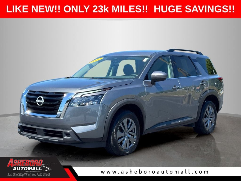2025 Nissan Pathfinder SV