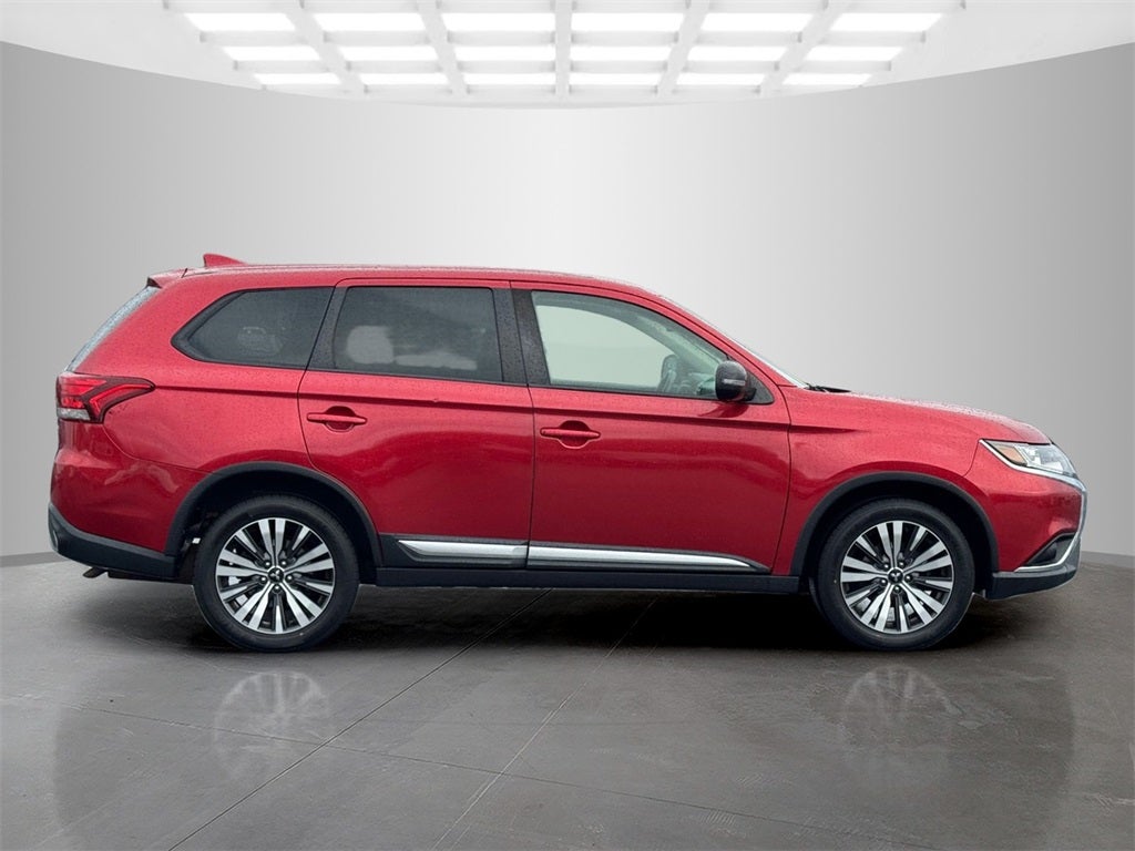 2019 Mitsubishi Outlander SE