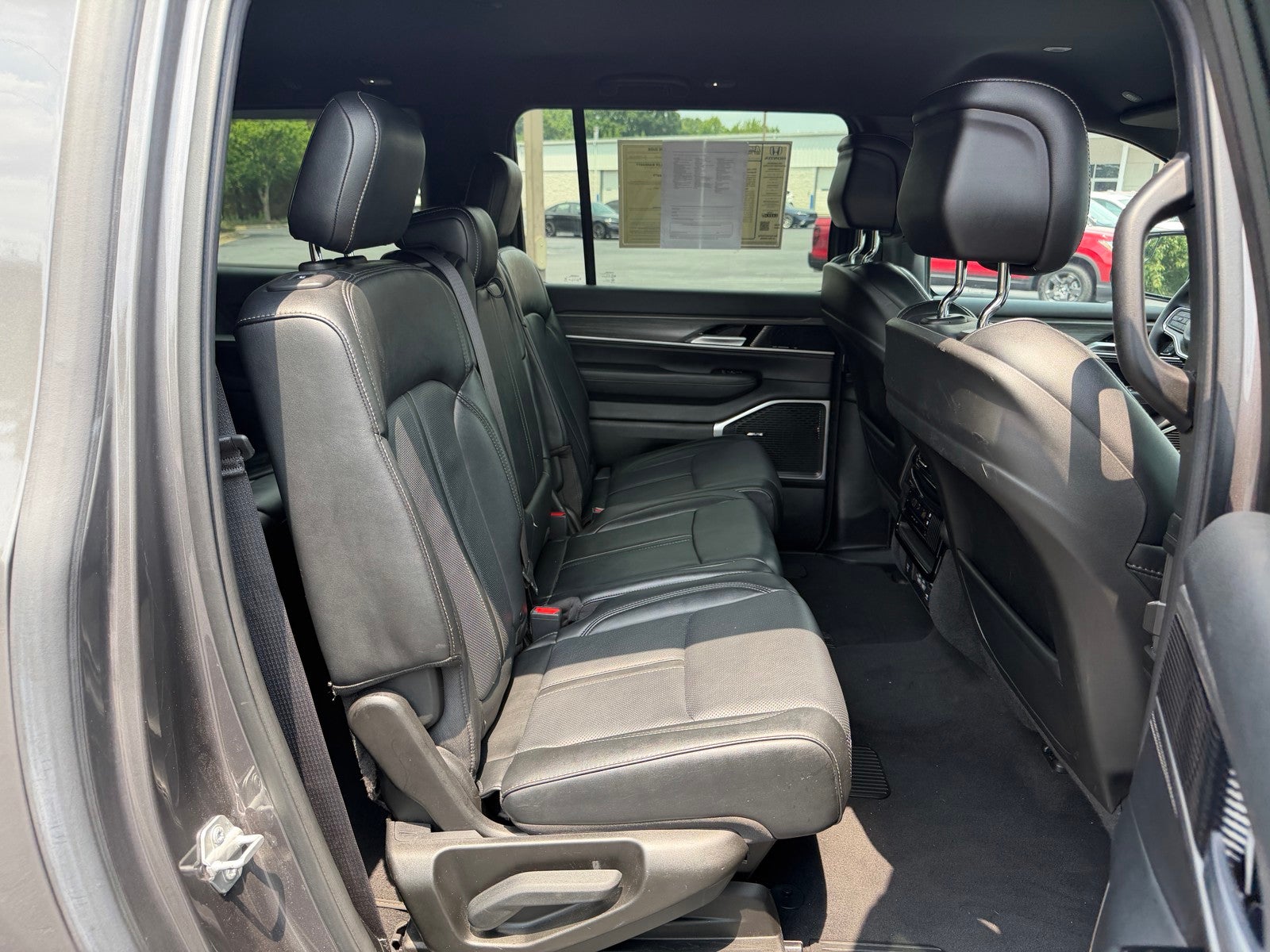 2024 Jeep Wagoneer L Series III