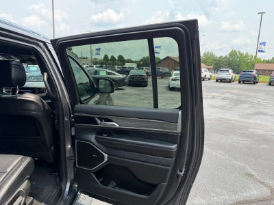 2024 Jeep Wagoneer L Series III