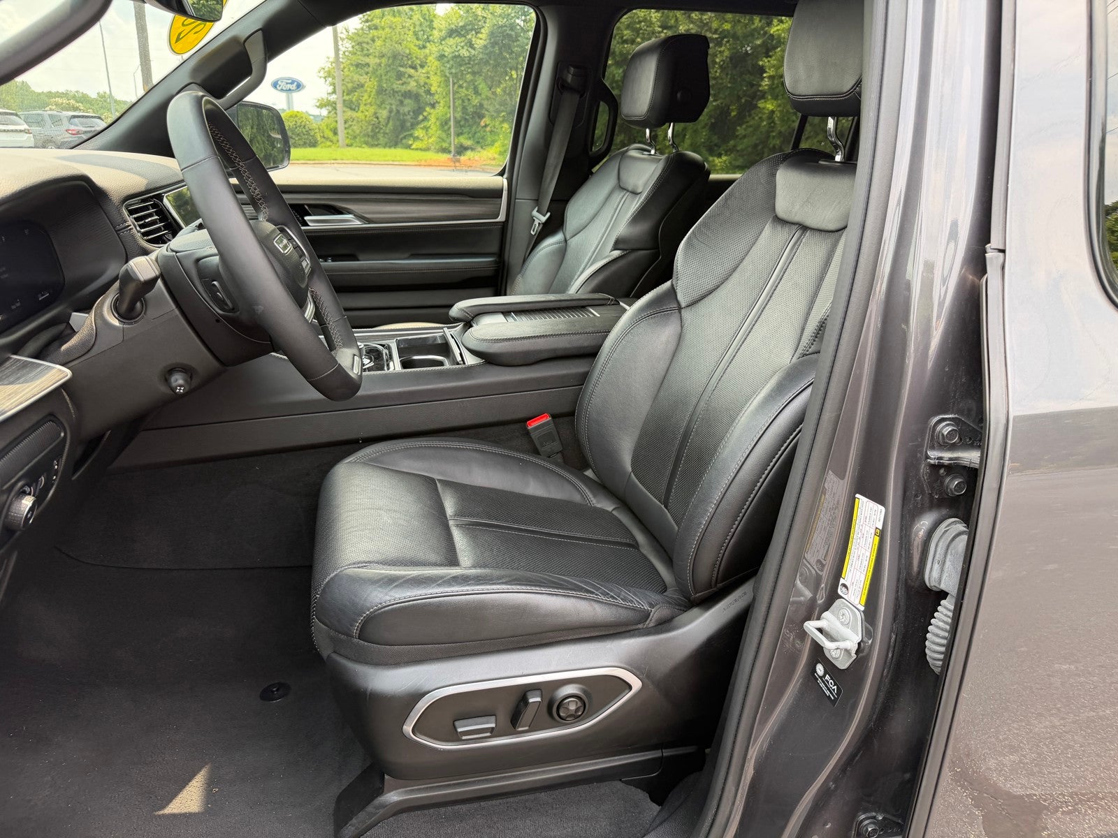 2024 Jeep Wagoneer L Series III