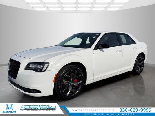 2022 Chrysler 300 Touring