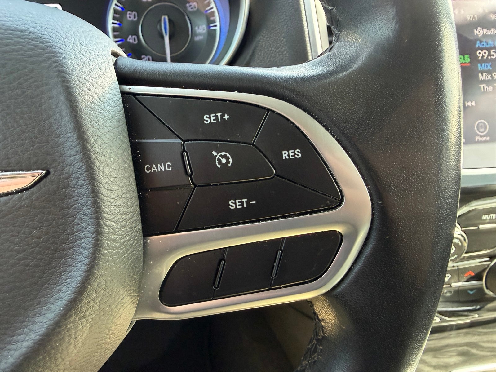 2022 Chrysler 300 Touring