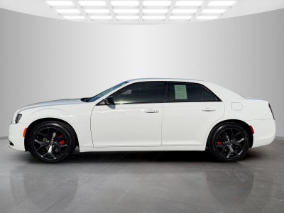 2022 Chrysler 300 Touring
