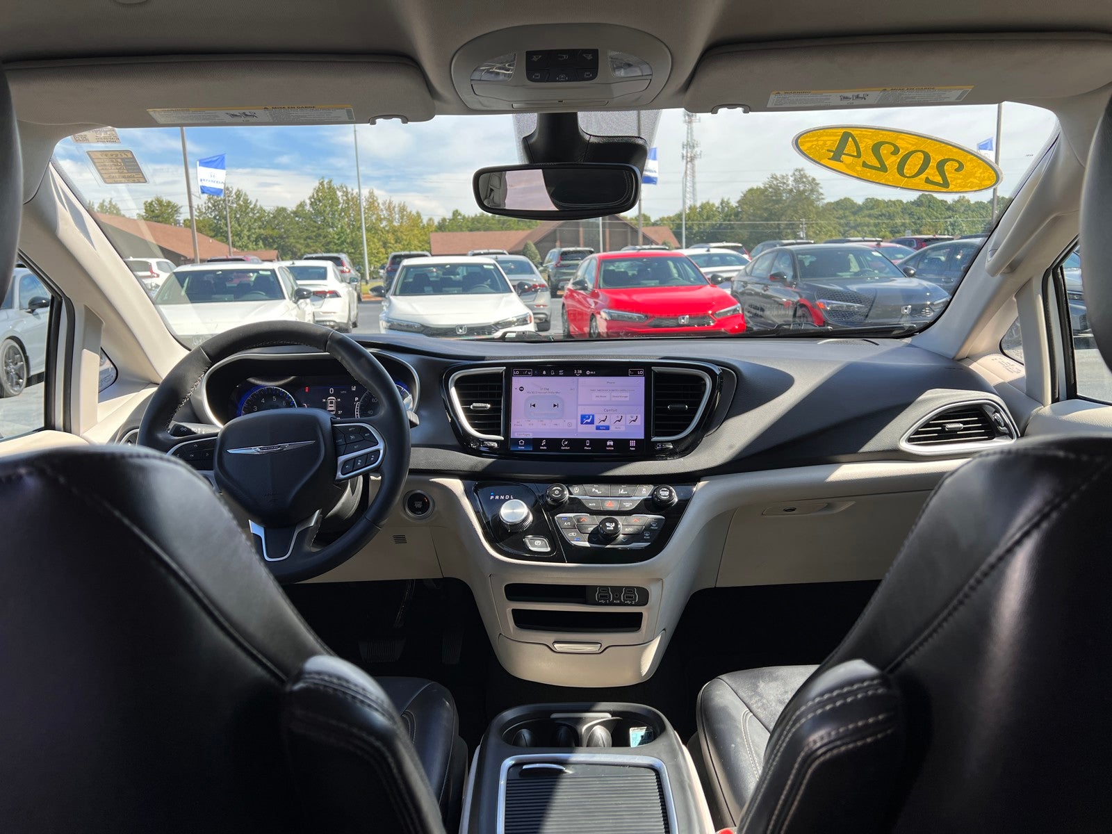 2024 Chrysler Pacifica Touring L