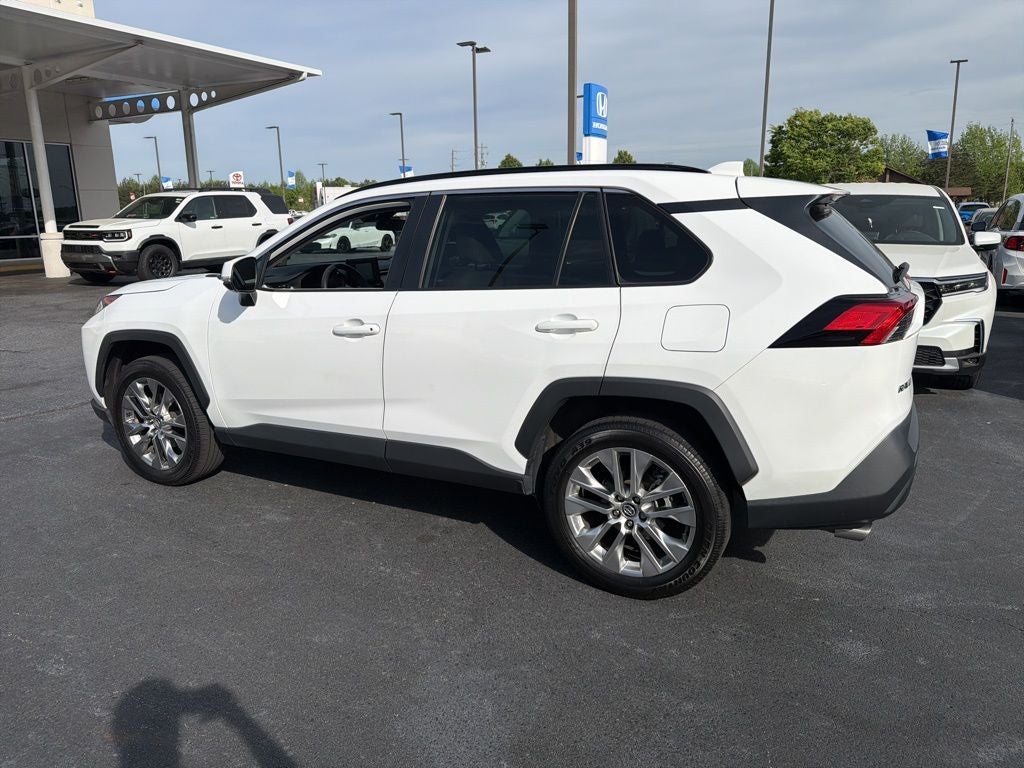 2020 Toyota RAV4 XLE Premium