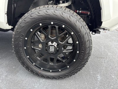 2022 Toyota Tacoma Limited V6