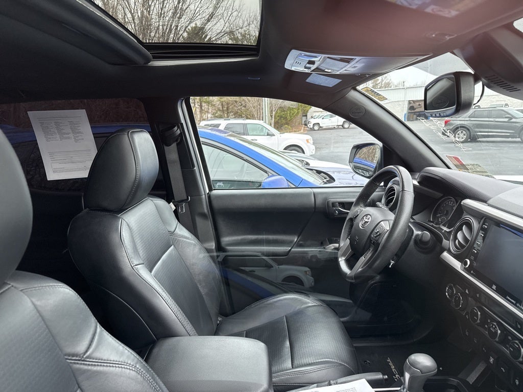 2022 Toyota Tacoma Limited V6