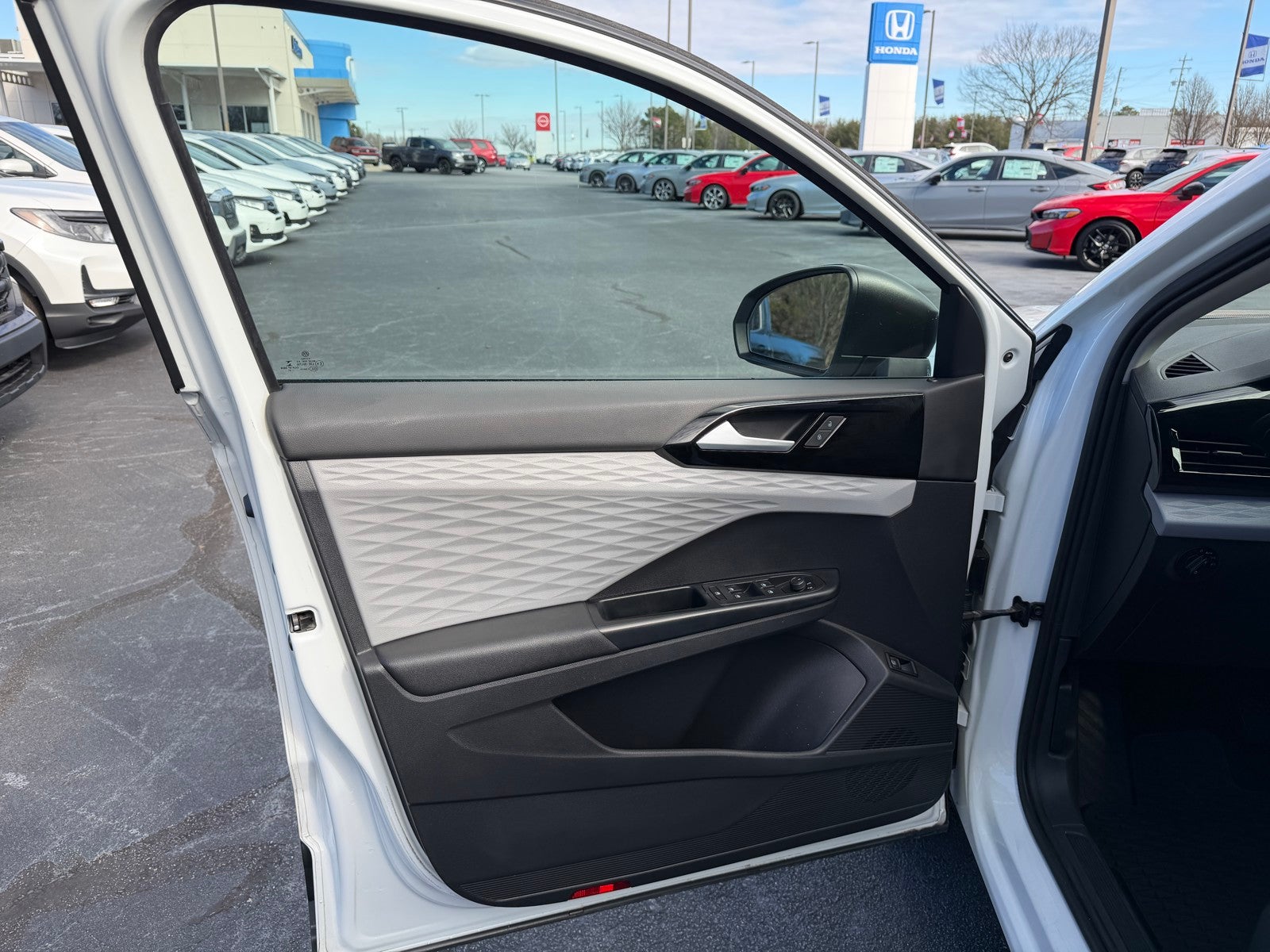 2022 Volkswagen Taos 1.5T S