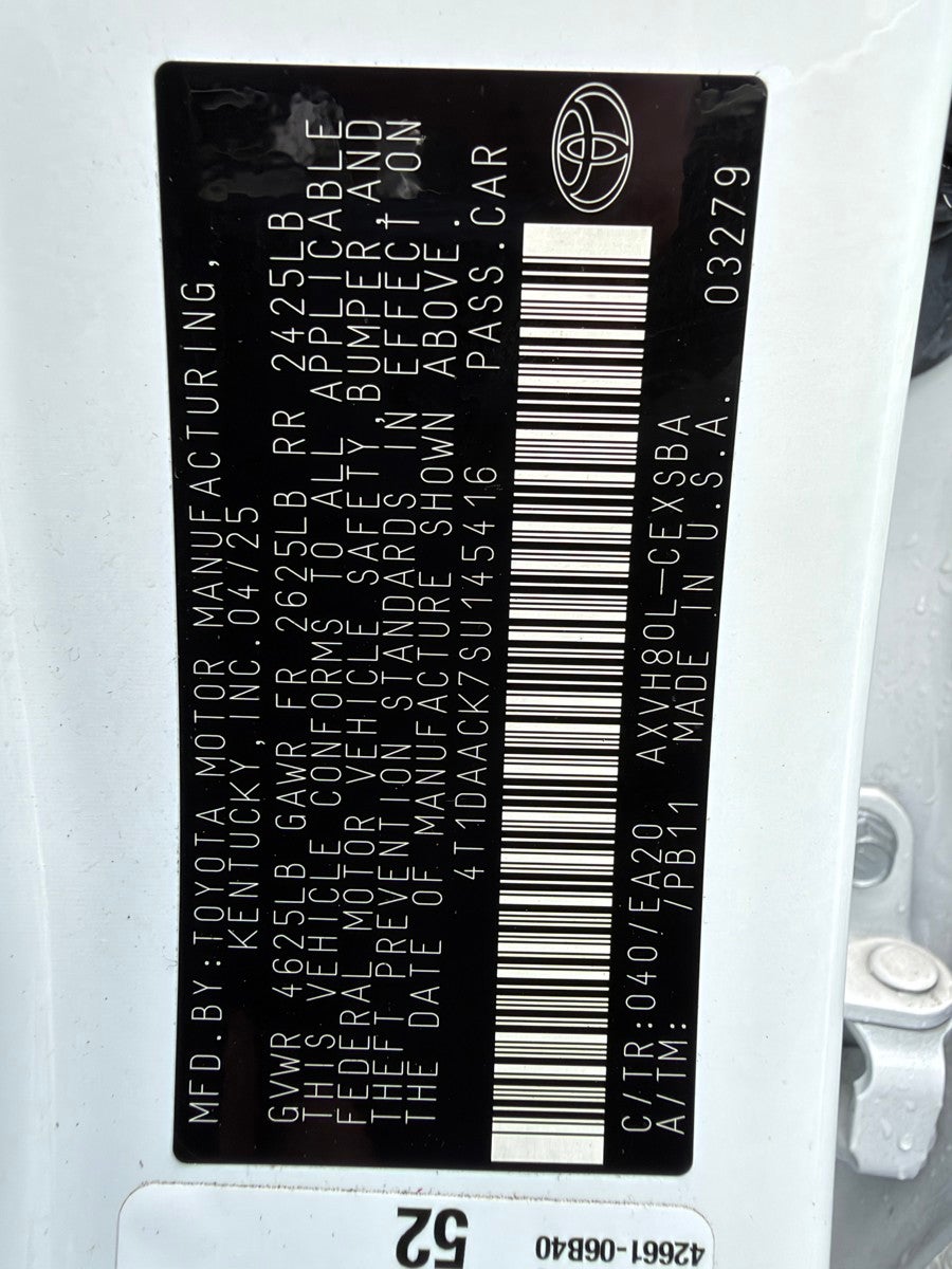 2025 Toyota Camry SE