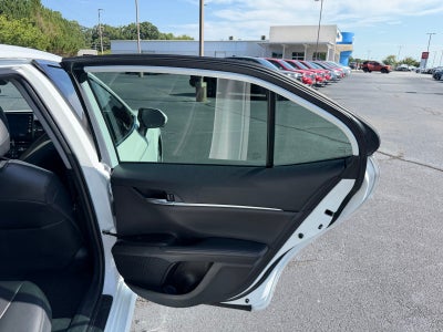 2023 Toyota Camry Hybrid XLE