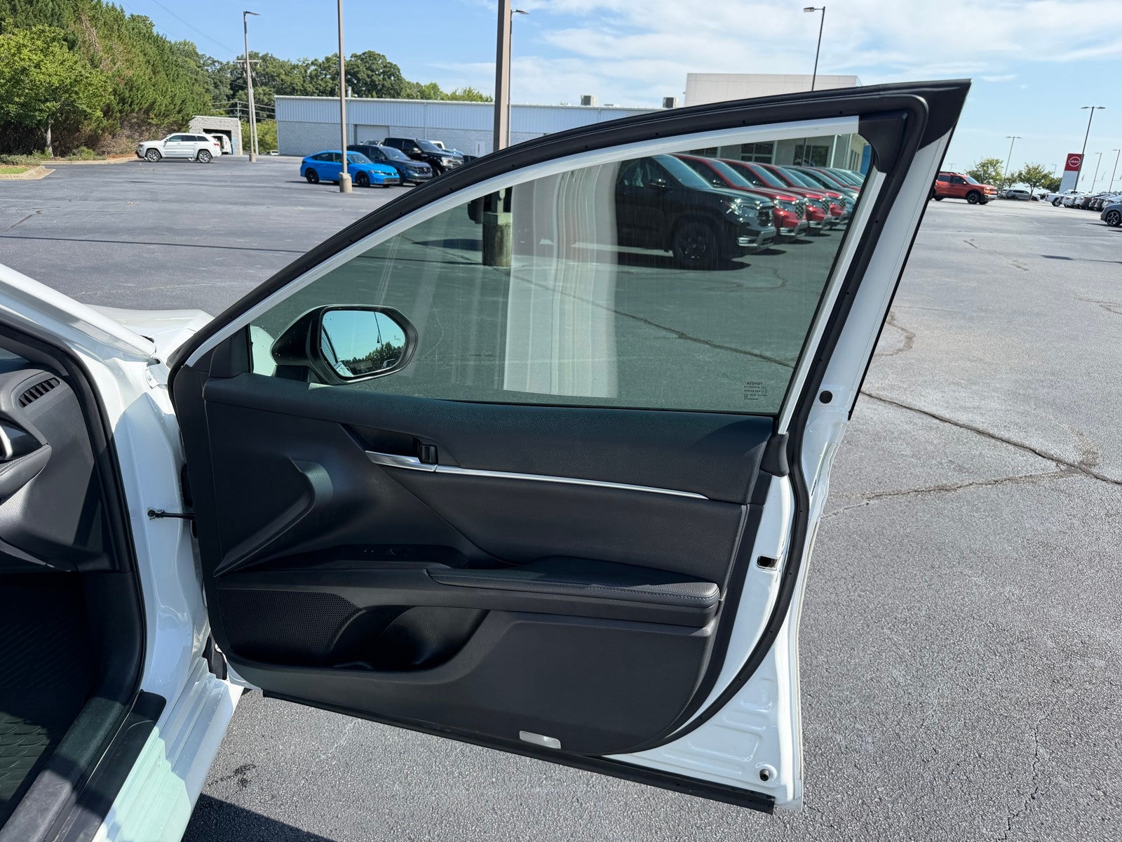 2023 Toyota Camry Hybrid XLE
