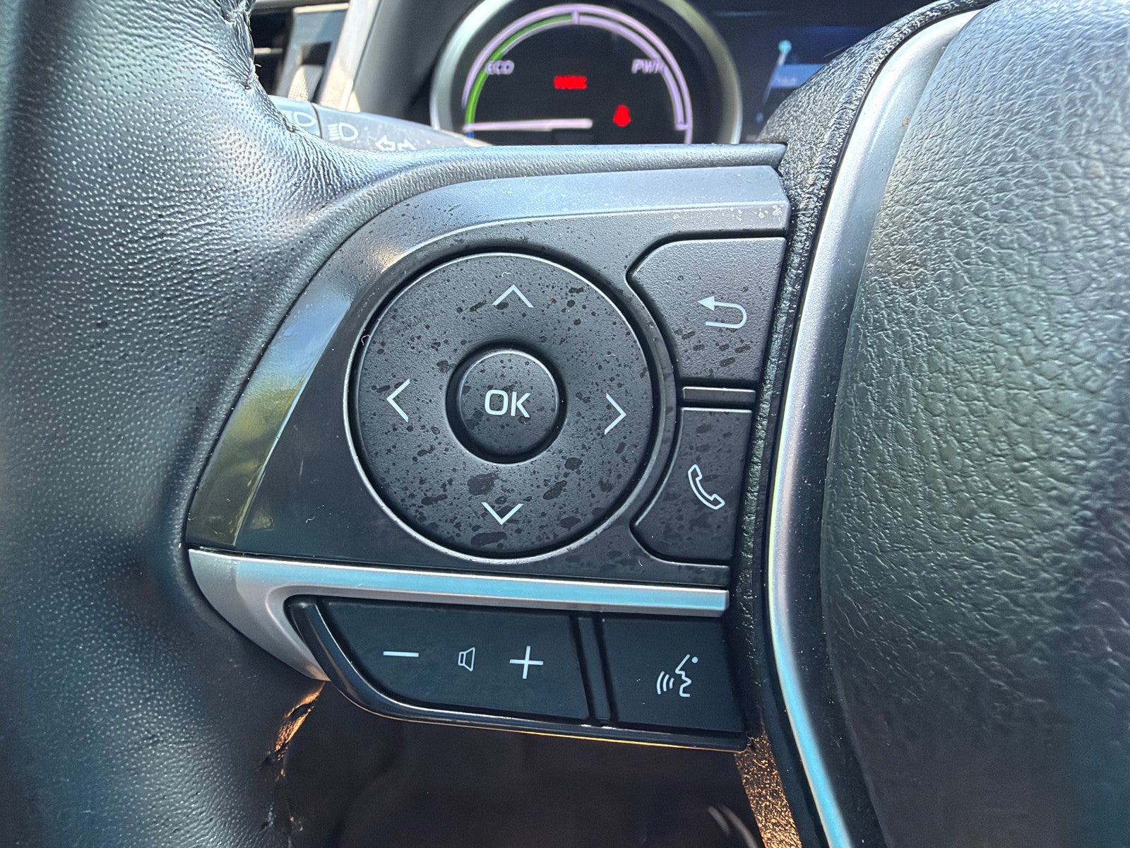 2023 Toyota Camry Hybrid XLE