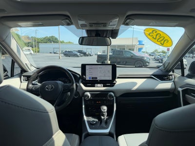 2023 Toyota RAV4 Hybrid XLE Premium