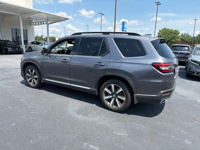 2024 Honda Pilot Touring