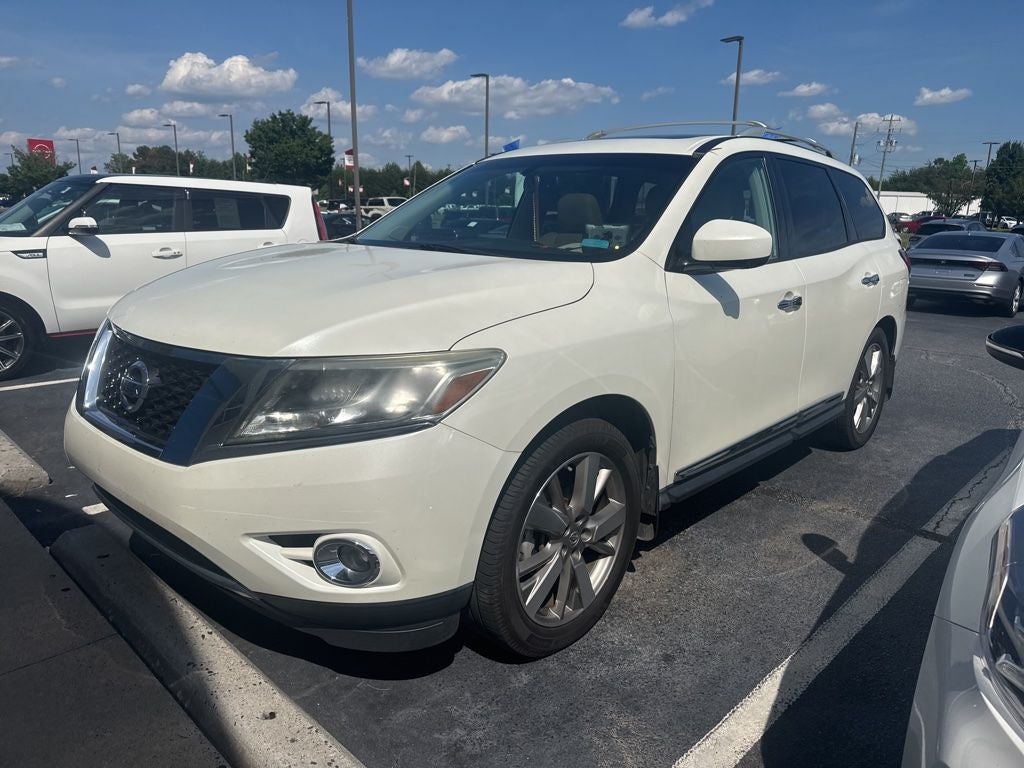 2016 Nissan Pathfinder's photo
