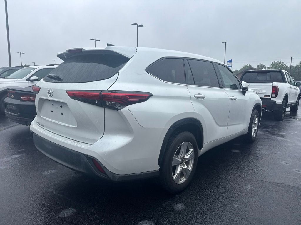 2022 Toyota Highlander L