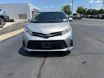 2020 Toyota Sienna LE 8 Passenger