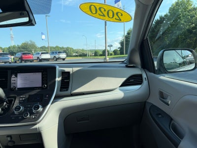 2020 Toyota Sienna LE 8 Passenger