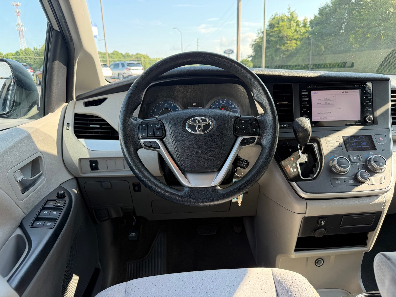 2020 Toyota Sienna LE 8 Passenger