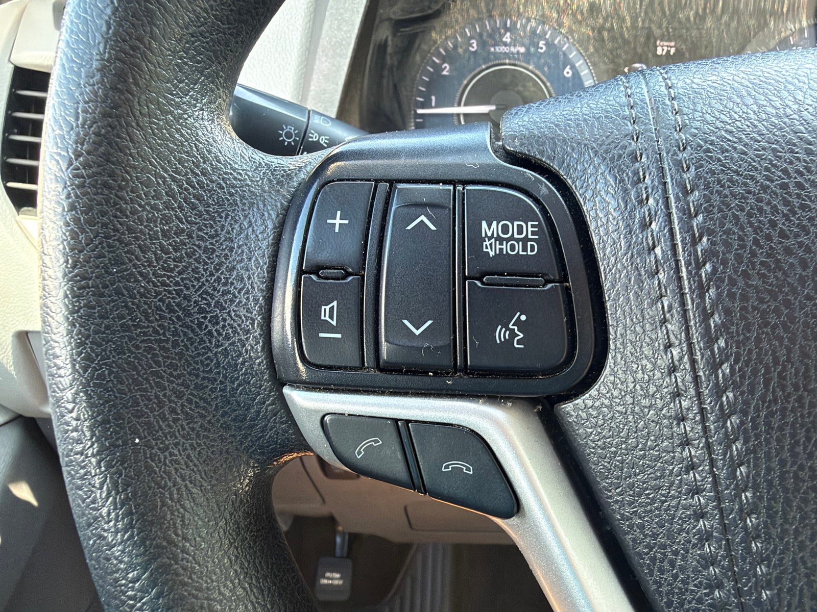 2020 Toyota Sienna LE 8 Passenger