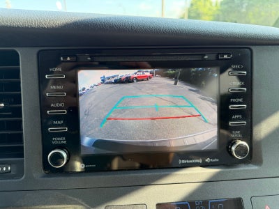 2020 Toyota Sienna LE 8 Passenger