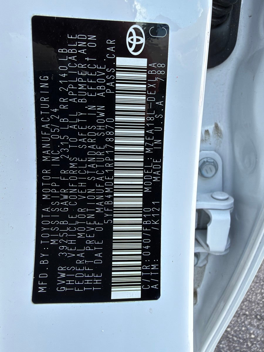 2024 Toyota Corolla LE